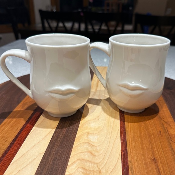 Mr. & Mrs. Muse Mug Set By Jonathan Adler, White Porcelain Reversible De… - Picture 3 of 6